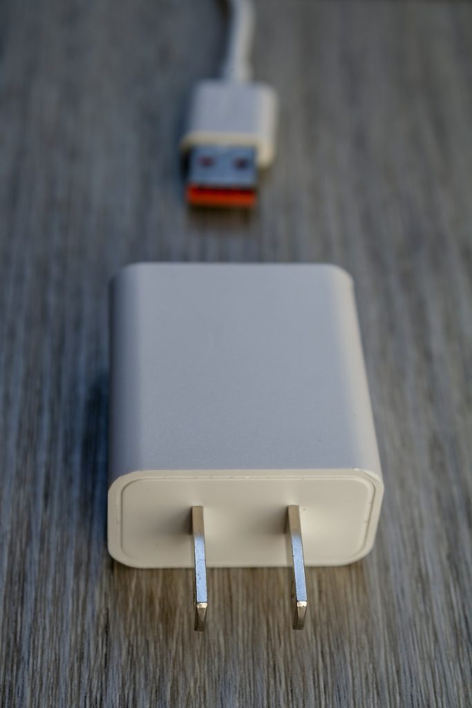 Củ sạc và dây USB